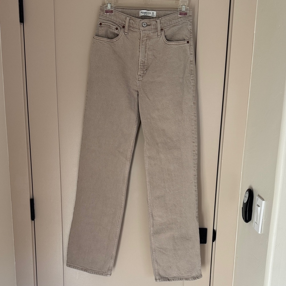 Abercrombie & Fitch Men's Beige Straight Jeans